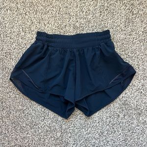 Lululemon LR Hotty Hot shorts